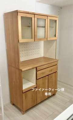 キッチンボード　アルダー材　北欧風　ナチュラル　チェッカーガラス風 キッチンボード アルダー材 北欧風 ナチュラル チェッカーガラス風