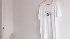 Tシャツのサムネイル