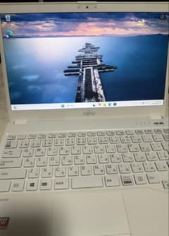 FUJITSU LIFEBOOK UH75/B3 - メルカリ