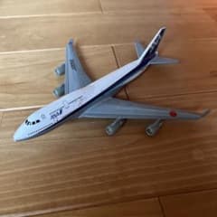 TOMICA ANA BOEING 747-400 JA8958のサムネイル