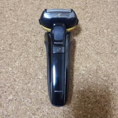 値下げしました　パナソニック　シェーバー　ES-LV9C-S　５枚刃のサムネイル