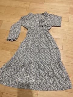 花柄ワンピース ロングワンピースのサムネイル
