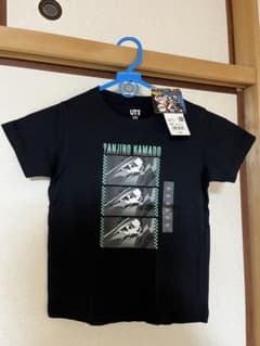 ユニクロ　鬼滅の刃　Tシャツ　黒のサムネイル