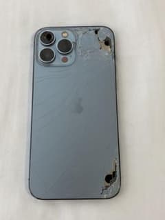 B*i様 iPhone 13 Pro MAX 背面ひび割れ - メルカリ