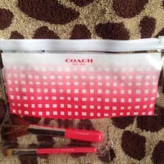 coach ミニポーチ 筆付‼️のサムネイル