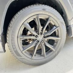Goodyear オールシーズンタイヤ　４本　235/55R20のサムネイル