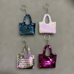 スパンコールキーホルダー　キーホルダー　チャーム　スパンコール