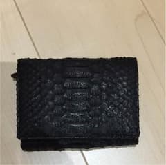 パイソン折財布のサムネイル