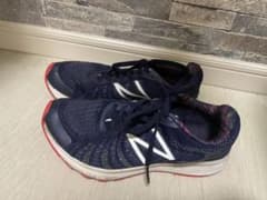 New Balance ネイビースニーカーのサムネイル