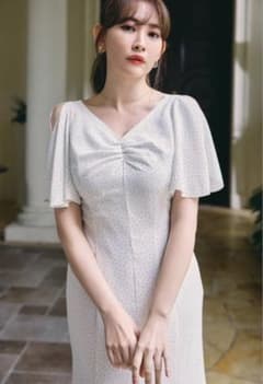 本日限定値下げherlipto Pin-DotSlit Sleeve Dress 本日限定値下げherlipto Pin-DotSlit Sleeve Dress - メルカリ