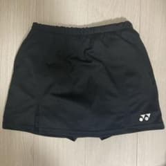 YONEX スコート Mサイズのサムネイル
