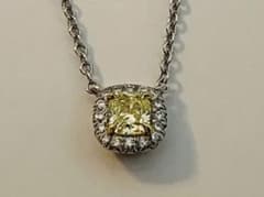 ティファニー　イエローダイヤモンド　ソレストネックレス