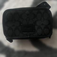 COACH ボディバッグのサムネイル