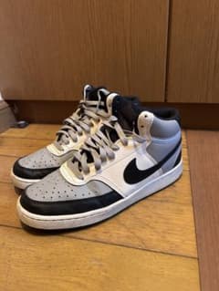 Nike スニーカー グレー/ブラック ハイカット
コートビジョン　ハイのサムネイル