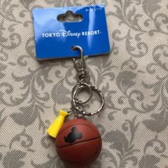 ディズニー　バスケットボールのキーチェーンのサムネイル