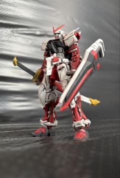 RG 1/144 ガンダムアストレイレッドフレーム　完成品のサムネイル