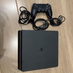 PlayStation 4 本体 ブラック コントローラー付きのサムネイル