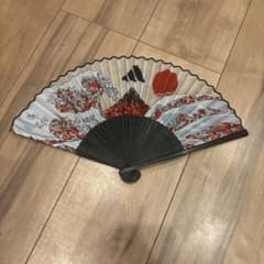 新品⭐︎未使用⭐︎アディダス⭐︎扇子⭐︎限定品のサムネイル