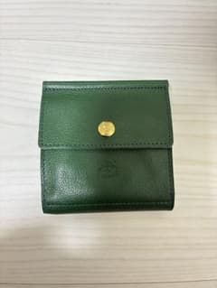 (値下げ)IL BISONTE（イル ビゾンテ）　二つ折り財布のサムネイル