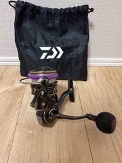 美品】ダイワ 22 カルディア SW 5000D-CXH（リールスタンド付） - メルカリ