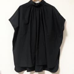 美品✨️アドーア クールタイプライターブラウス 38 黒 半袖 ゆったり 