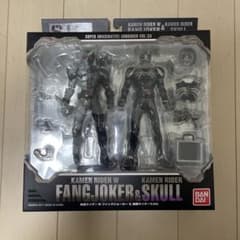仮面ライダーファングジョーカー&仮面ライダースカルすのサムネイル