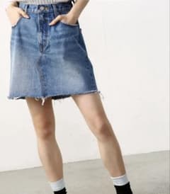 値下げ可　AZUL by moussy アズールバイマウジー　デニムスカートのサムネイル