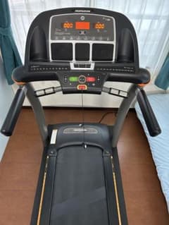 ルームランナー・ランニングマシーン　トレッドミル ホライズン T-8.0のサムネイル
