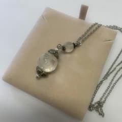 龍彫刻入り水晶玉 ネックレス シルバーカラーのサムネイル