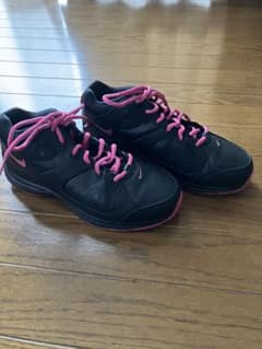 Nike ブラック ピンク スニーカー 25㎝のサムネイル