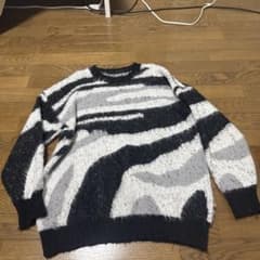 モノトーン ゼブラ柄 シャギーニット セーターのサムネイル