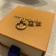 ルイヴィトン　ブックル ドレイユ・ピュス LV フラワーグラム　ピアスのサムネイル