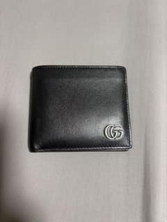お*ん様 Gucci グッチニつ折り財布428726のサムネイル