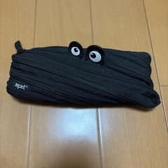 zipit 目付き黒筆箱のサムネイル