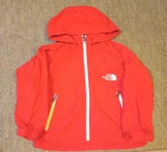 THE NORTH FACE レッドジャケットのサムネイル