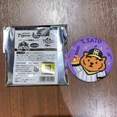阪神タイガース　刺繍缶バッジ　佐藤輝明のサムネイル