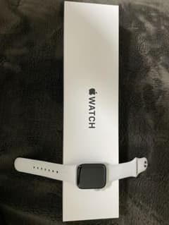 Apple Watch SE セルラーモデル　40ミリのサムネイル