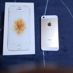 Apple iPhone SE 第一世代 本体 ゴールド 箱付き！早い者勝ち！のサムネイル