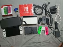R*i様 Nintendo Switch 本体（有機EL） Joy-Con付きのサムネイル