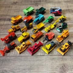トミカ　まとめ売り　22台セット＋ジャンク2台のサムネイル