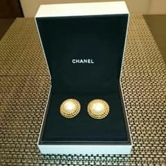 大人気  ヴィンテージCHANELのイヤリングのサムネイル
