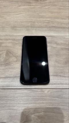 iPhone7 ブラック 32GB SIMフリーのサムネイル