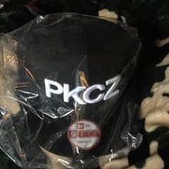 PKCZキャップ 黒×白 正規品のサムネイル