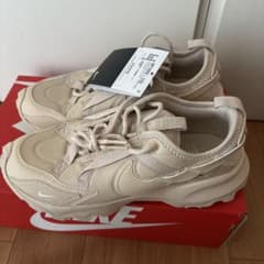 NIKE TC 7900 TRK3 ベージュ スニーカーのサムネイル