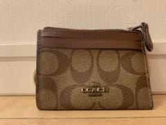 COACH ロゴ入りカードケース ブラウンのサムネイル