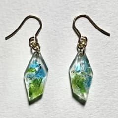 琉球ガラス　ハンドメイド　ピアス　サージカルステンレスのサムネイル
