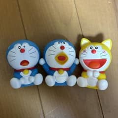 ドラえもん　フィギアのサムネイル