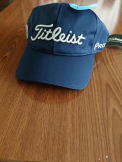新品タグ付き】タイトリストゴルフキャップのサムネイル