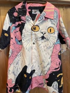 KaraKu 猫の空想宇宙　Tシャツ　可愛い★ KaraKu 猫の空想宇宙 Tシャツ 可愛い☆ - メルカリ