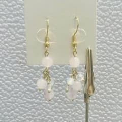 【ローズクォーツ】ピアス　ハンドメイドのサムネイル